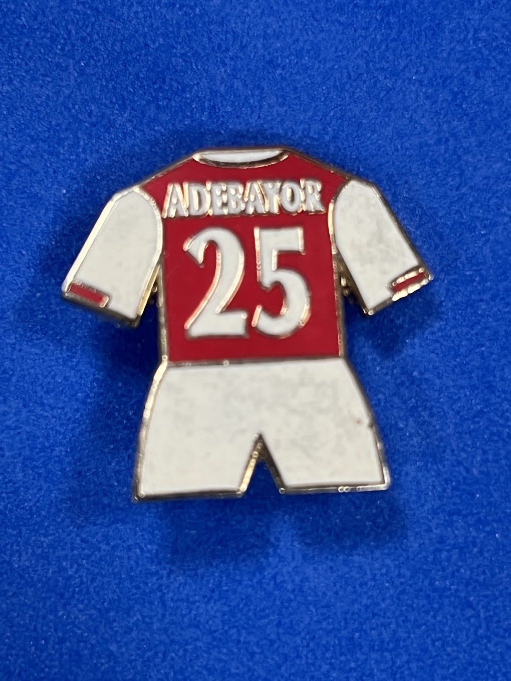 Emmanuel Adebayor #25 Arsenal Kit - Pin Badge