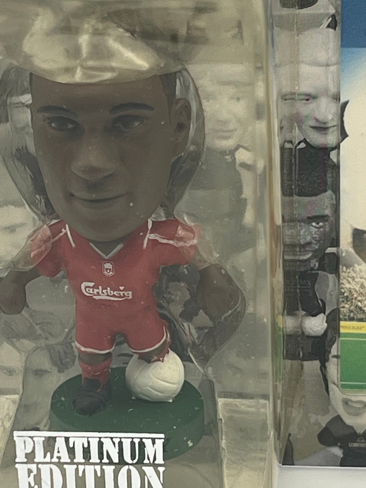 Emile Heskey - Liverpool - ProStars Corinthian Figure Series 9 - PRO323 - Platinum Edition