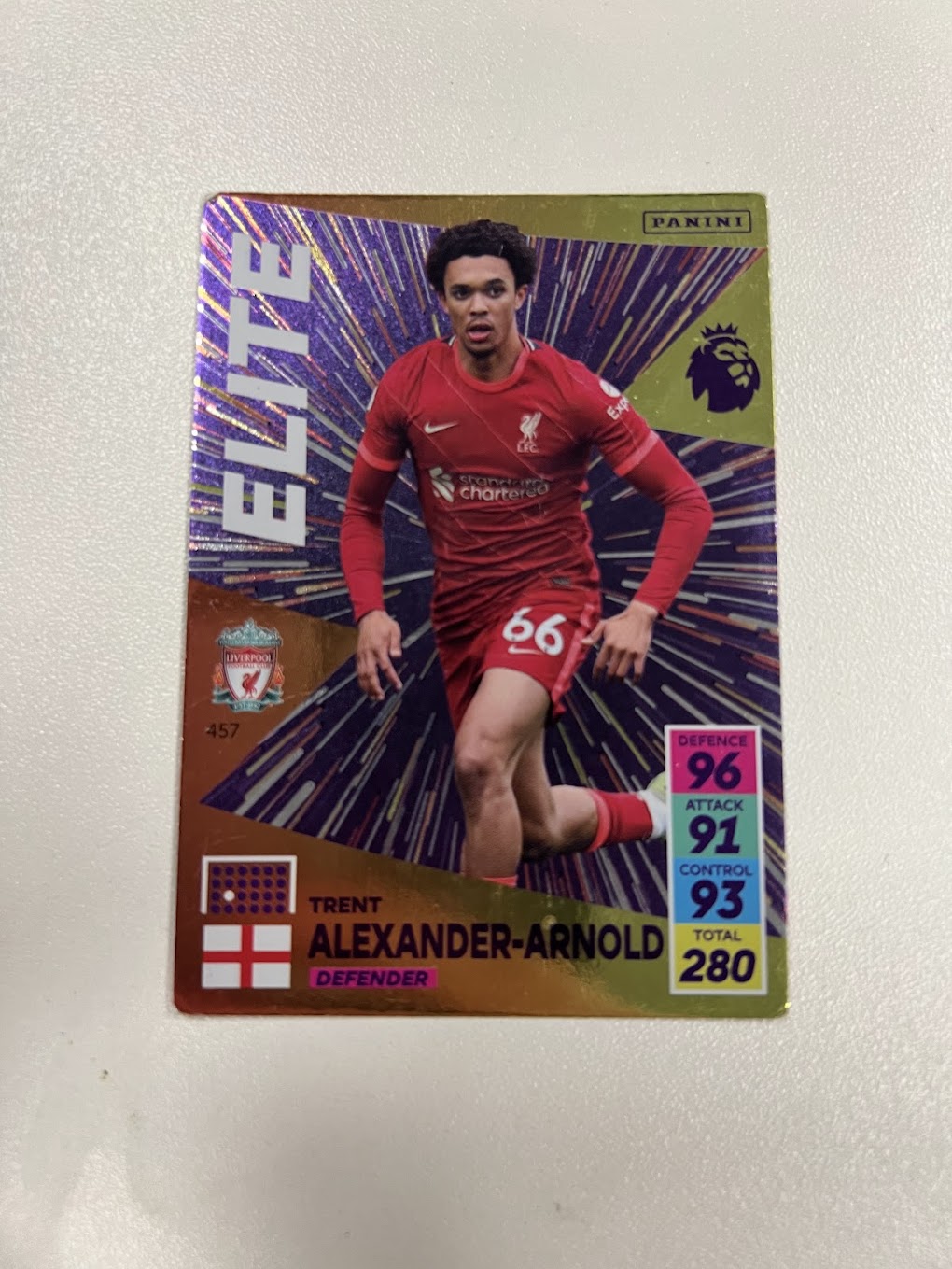 Trent Alexander-Arnold - Foil / Shiny - Adrenalyn 2021/22 Football Card - Liverpool