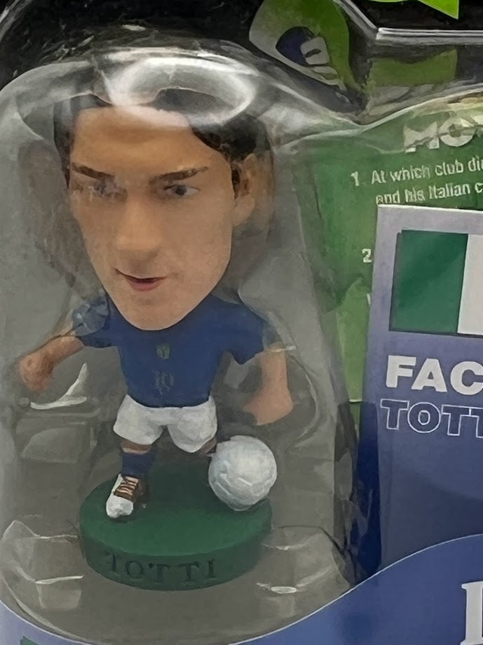 Francesco Totti - Corinthian ProStars Football Figure - Italy - PR064 - Collectible - Quiz Game