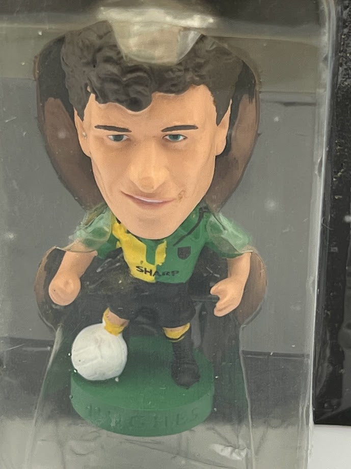 Mark Hughes - Corinthian Football Figure - Manchester United - Away Kit - ProStars World Club Legends - PRO602