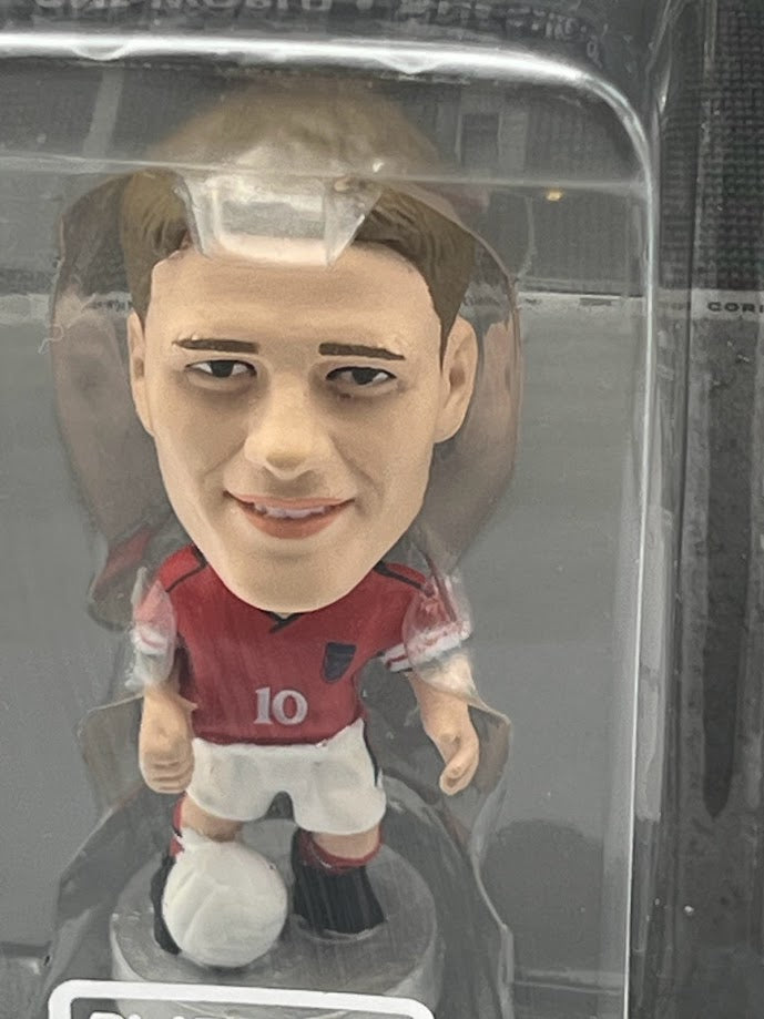 Michael Owen - Corinthian ProStars Football Figure - Platinum Edition - England - PRO673 / PP673