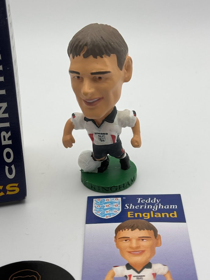 Teddy Sheringham - Corinthian ProStars Classics Football Figure - England - E06