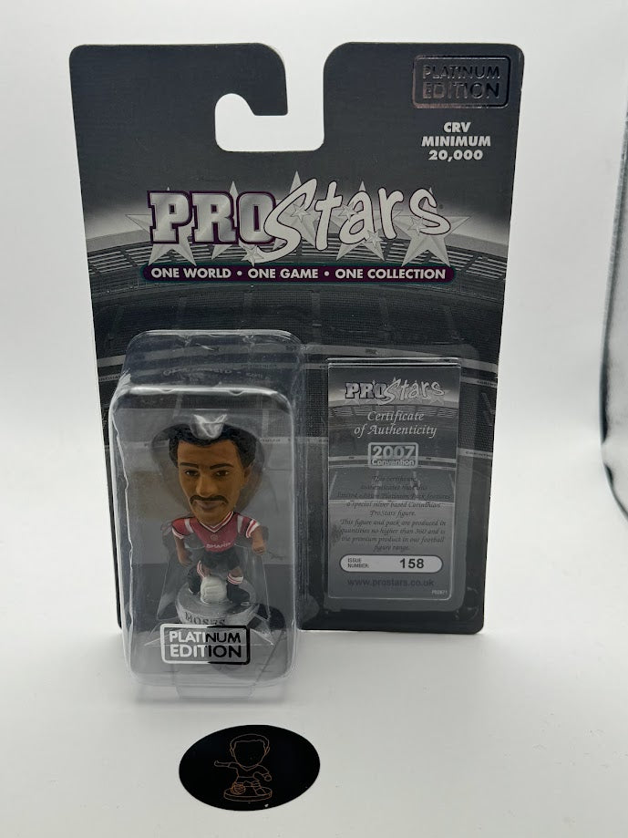 Remi Moses - Corinthian Football Figure - Manchester United - ProStars World Club Legends - PP1543 / PRO1543 - PLATINUM