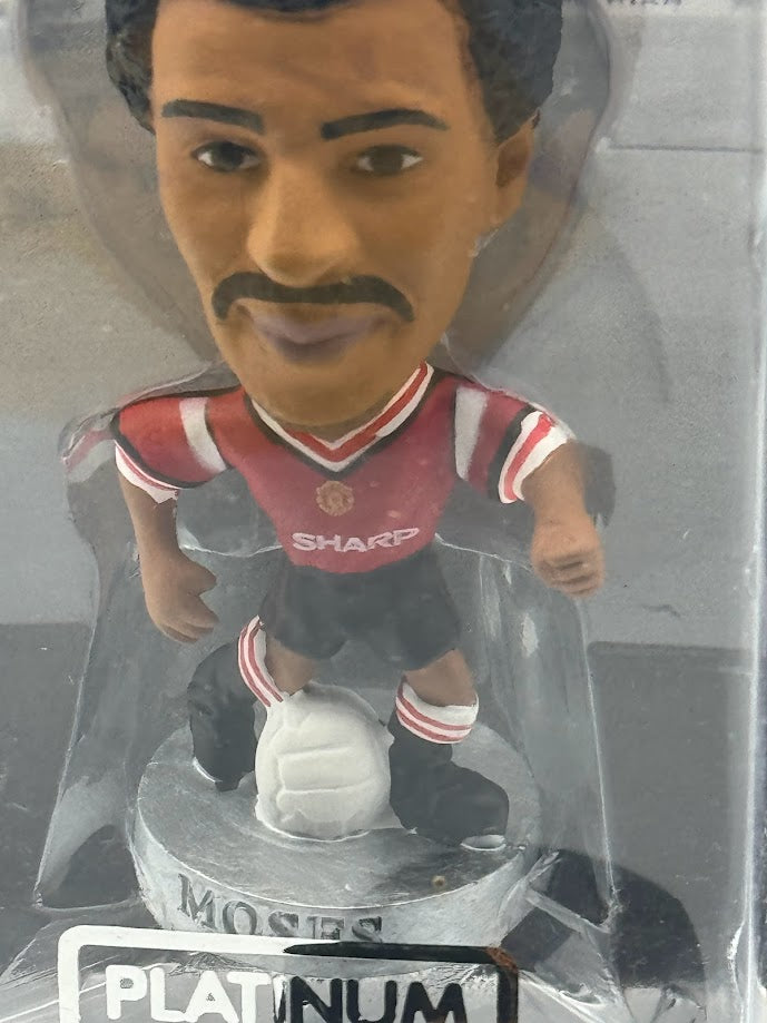 Remi Moses - Corinthian Football Figure - Manchester United - ProStars World Club Legends - PP1543 / PRO1543 - PLATINUM