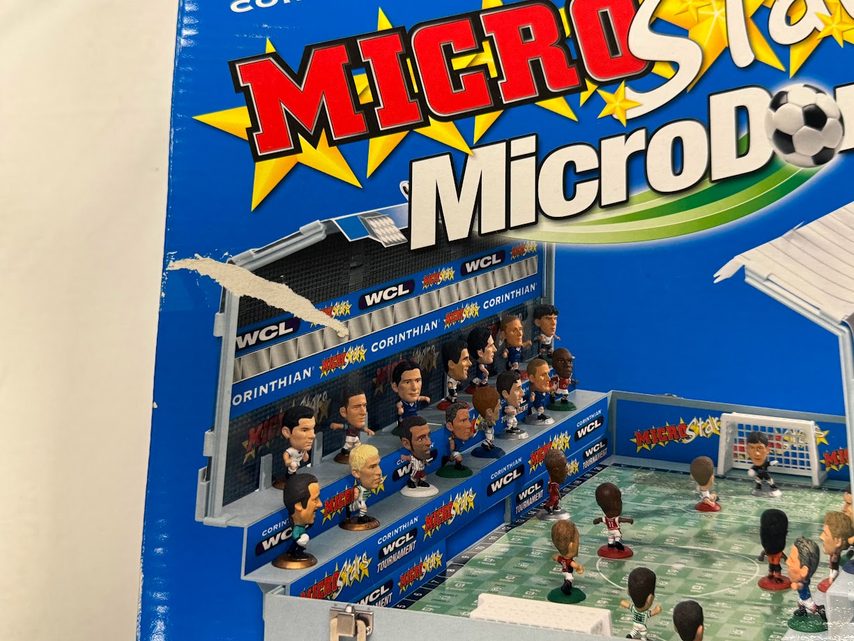 Corinthian MicroStars Microdome - Boxed - Football Game - Managers Edition - 11 Exclusive Gold Base Figures