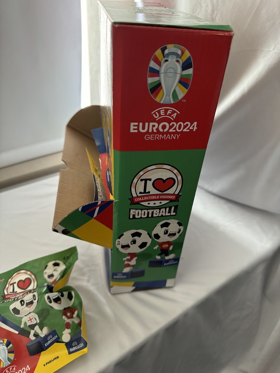 EURO2024 I Love Football Collectible Figures - Display Box and 16x unopened sachets