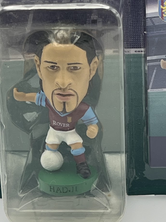 Moustapha Hadji ProStars Corinthian Figure : Aston Villa (HOME KIT) Series 19