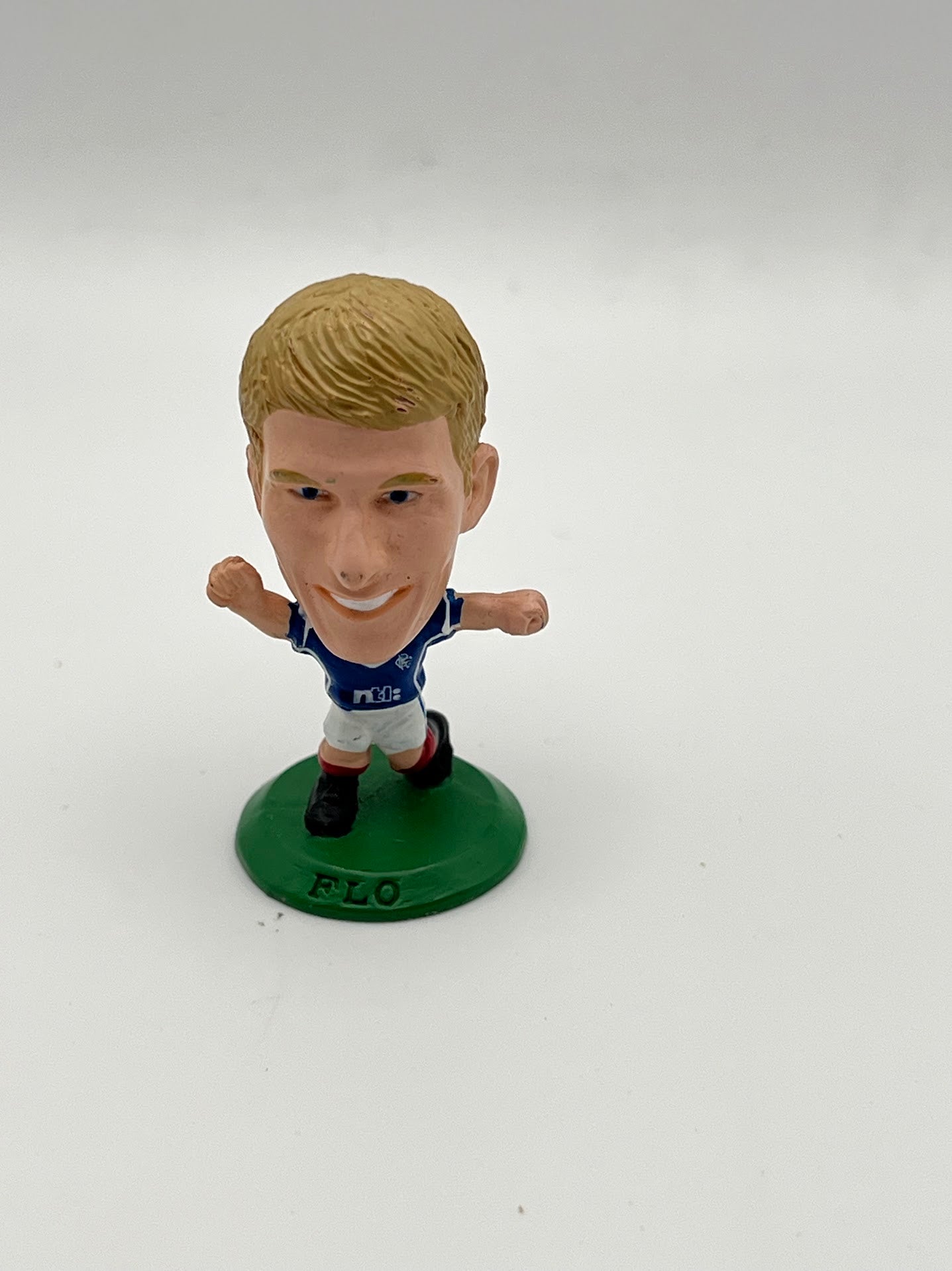 Tore Andre Flo - Loose Rangers Corinthian Figure - MicroStars - Green Base MC028