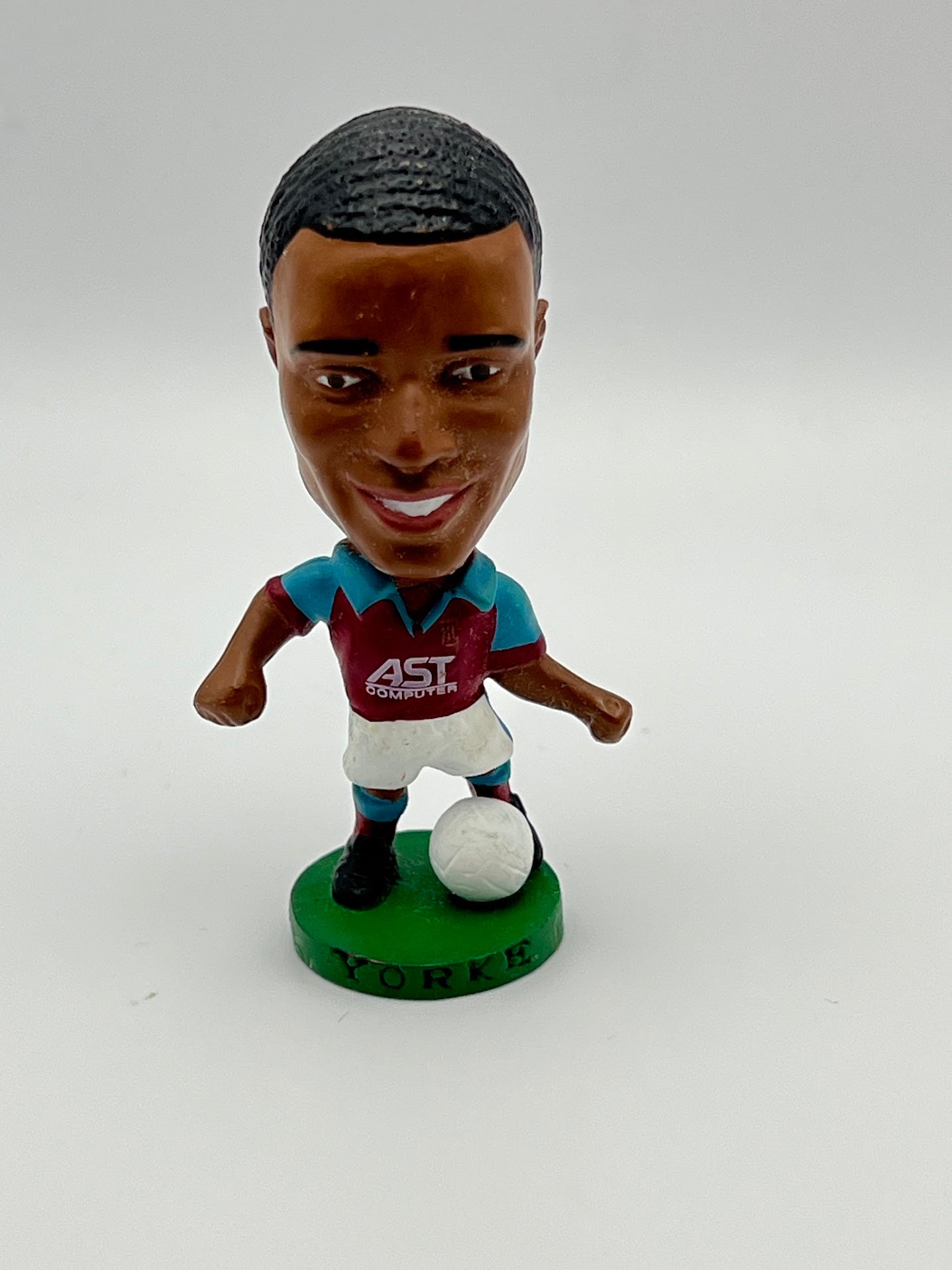 Dwight Yorke - Aston Villa Corinthian Headliner Figure Loose PL43