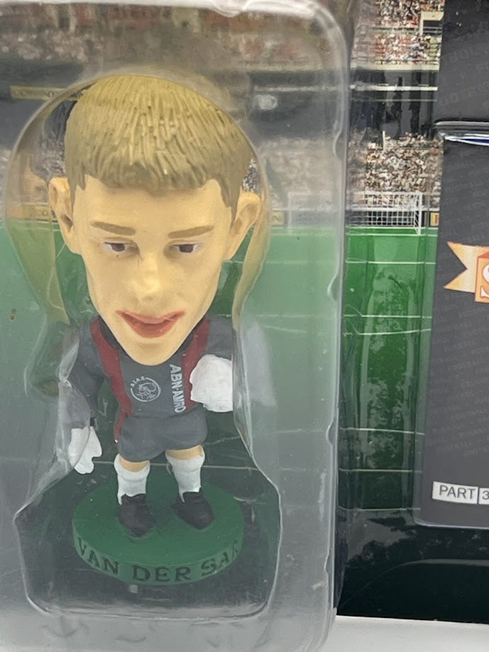 Edwin Van Der Sar Corinthian Football Figure - Ajax - HOL004 - Collectible