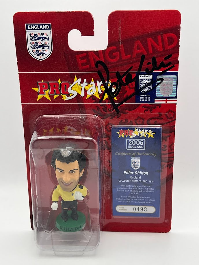 Peter Shilton - Autographed Corinthian Football Figure - England - PRO1883 - CONVENTION 2005 SPECIAL GUESTS