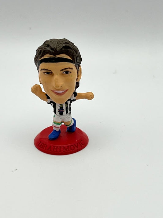 Zlatan Ibrahimovic - Juventus - Loose Corinthian Figure - MicroStars - Red Base - MC4970